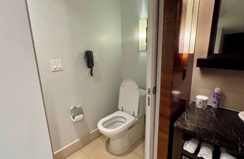 North Beach Hotel | Beachfront 1-bedroom apartment at LUXURY Carillon Miami Hotel