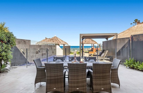 Sapphire Beach Villa | Beachfront #12 Beach Access, Pool, PetFriendly