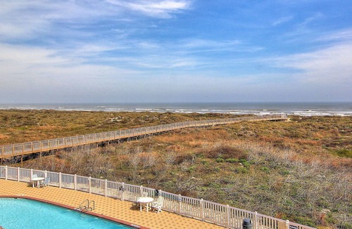 Port Aransas Condo | Beachfront 2 Bedrm Condo At Grand Caribbean. Amazing Views From The 3rd Floor!