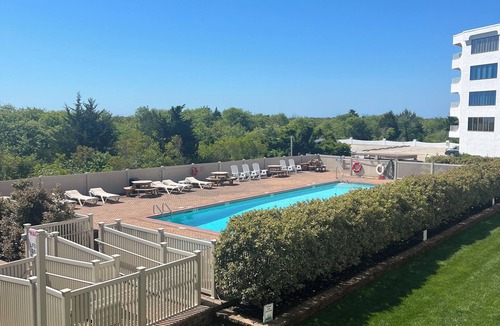 Southend Condo | Beachfront 2 Bedroom 2 Bath Condo