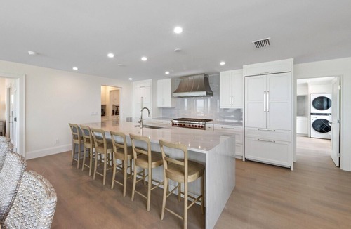 Anna Maria House | Beachfront! 2 Masters!