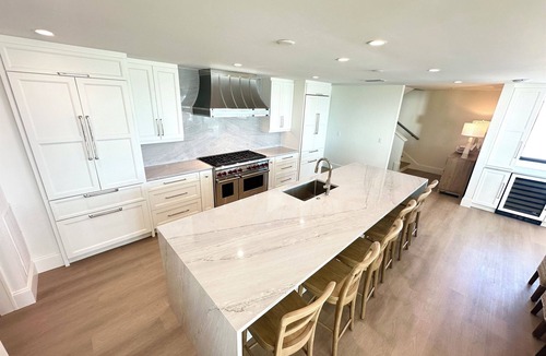 Anna Maria House | Beachfront! 2 Masters!