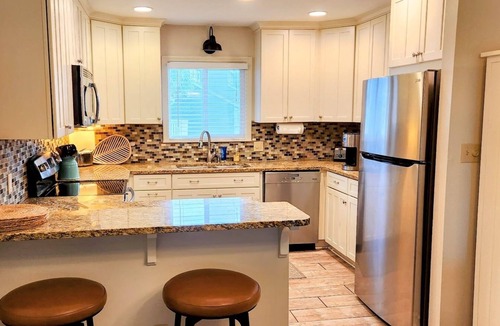 Port St. Joe House | BEACHFRONT 3 BR/3.5 bath townhome, steps to the beach! Dogs OK