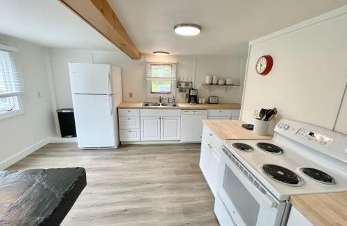 Bernard House | Beachfront 4 BR Spacious House! [Coastal Haven]