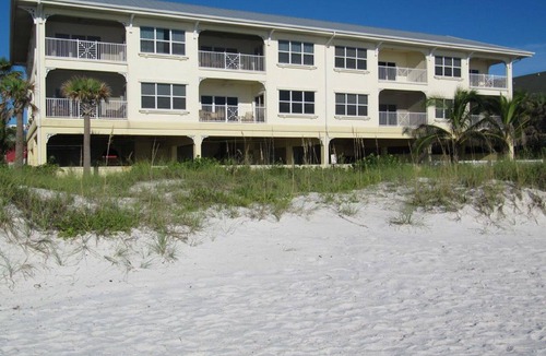 Bradenton Beach Condo | BEACHFRONT 5 star Condo 'Our Waterfront Paradise' May 02-09 Available