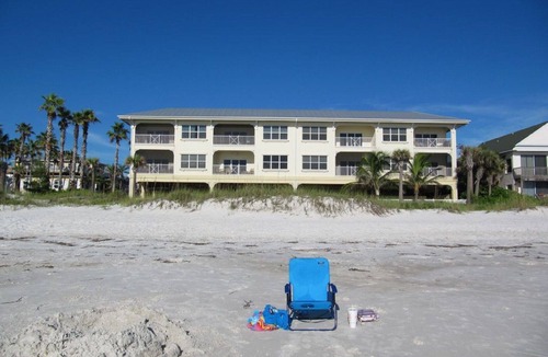 Bradenton Beach Condo | BEACHFRONT 5 star Condo 'Our Waterfront Paradise' May 02-09 Available