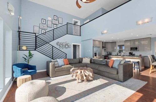 Galveston House | Beachfront 5BR | Hot Tub | Game Room | Sleeps 19