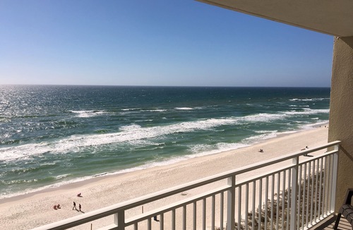Panama City Beach Condo | Beachfront 9th Floor Luxury Condo! (Seasonal Beach Chair Service Included!)