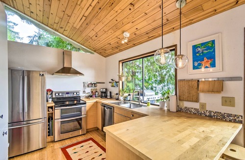 Lilliwaup House | Beachfront A-frame home with beach access, firepit, fireplace, grill, foosball