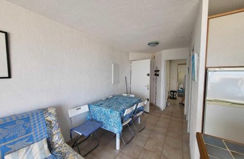 Palavas-les-Flots Apartment | beachfront apartment with terrace and parking