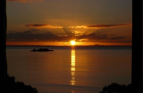 Coopers Beach Apartment | Beachfront Apartment - COOPERS BEACH