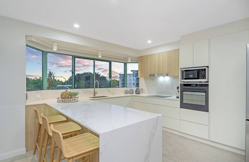 North Ward Apartment | Beachfront Apartment Stunning Views