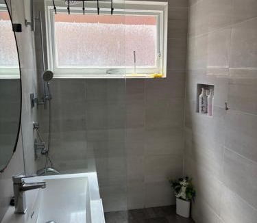 Brighton-le-Sands Apartment | Beachfront Apartment in Brighton