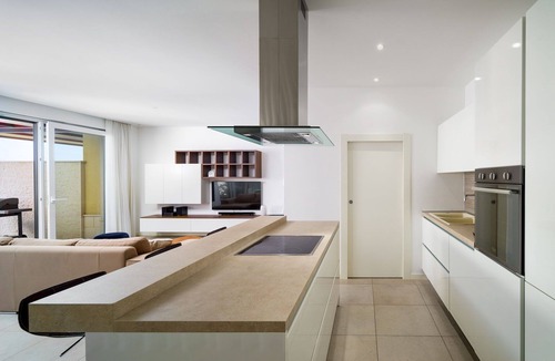 Slatine Apartment | Beachfront Apartment Lemonade with Pool I