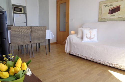 Peniscola Apartment | Beachfront Apartment, Peñíscola, Air conditioning, WiFi, 🅿