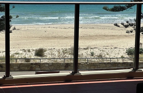 Glenelg Apartment | Beachfront at Glenelg
