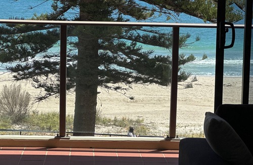 Glenelg Apartment | Beachfront at Glenelg