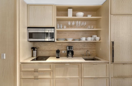 Bal Harbour Condo | Beachfront Atlantic Suite 5 Star Residences/Bal Harbour