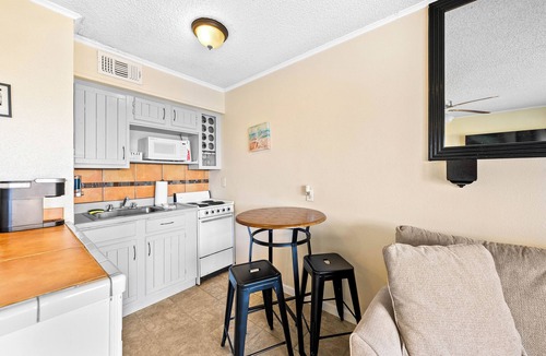 North Beach House | Beachfront Bargain! * Texas Gulf Coast!