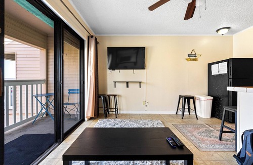 North Beach House | Beachfront Bargain! * Texas Gulf Coast!