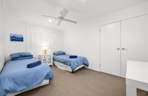 Main Beach House | BEACHFRONT Beauty!