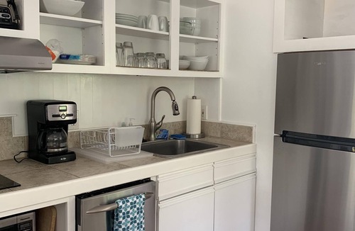 Waimanalo Beach House | Beachfront beauty 🌄🌅