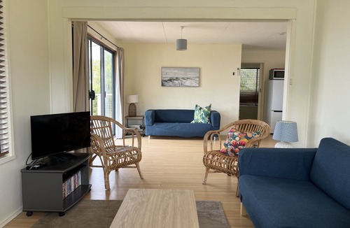 Cape Woolamai House | BEACHFRONT Bliss- Great water views from 2 decks!