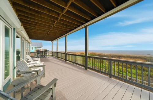 Miramar House | Beachfront Bliss with Views from Every Room