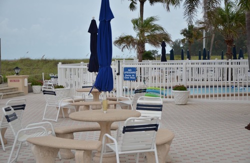 Venice Condo | BEACHFRONT BLISS: Your Gulf Coast Oasis