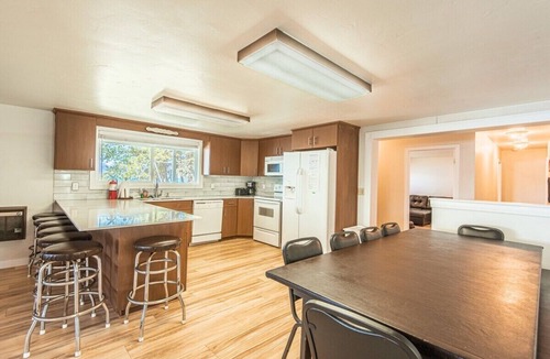 Laketown House | Beachfront Bonanza! East Side Bear Lake Gem
