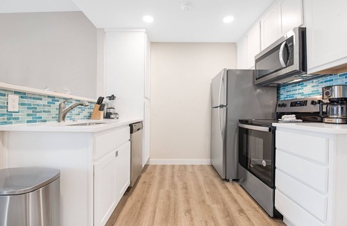 Cinnamon Shore Condo | Beachfront Boutique Resort | Poolside Oasis | Casa Condo 109
