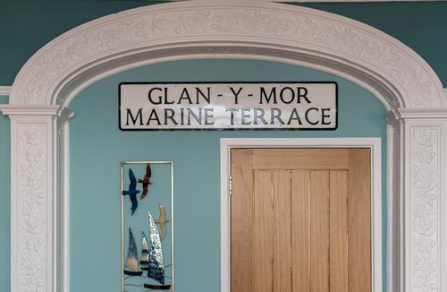 Aberystwyth Apartment | Beachfront Boutique Seafront APARTMENT