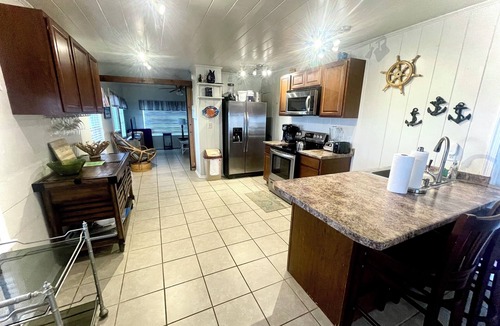 Alligator Point House | Beachfront bungalow with private direct beach access. Sleeps 8. Pet friendly!