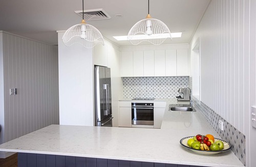 North Avoca House | Beachfront Bungalow - North Avoca