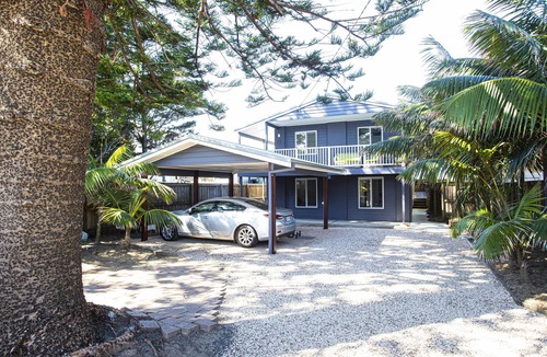 North Avoca House | Beachfront Bungalow - North Avoca