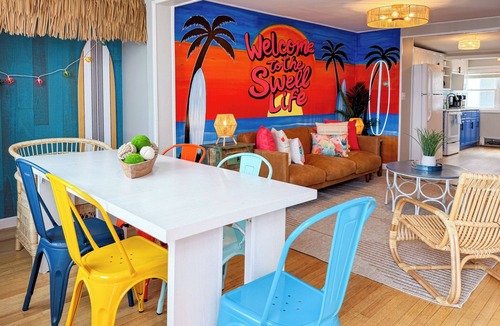 Salisbury Beach House | Beachfront Bungalow: beachyard, close to boardwalk