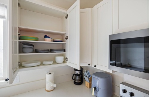 Laie House | Beachfront Bungalow - New Build on the beach!