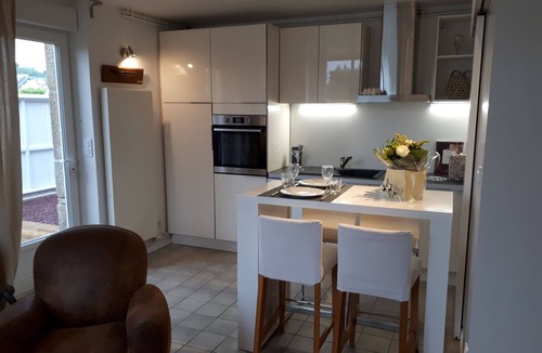 Donville-les-Bains House | Beachfront cottage, terrace and private parking