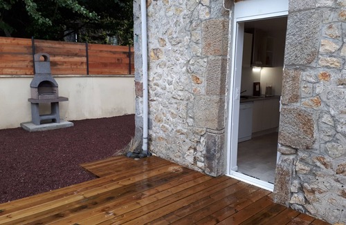 Donville-les-Bains House | Beachfront cottage, terrace and private parking