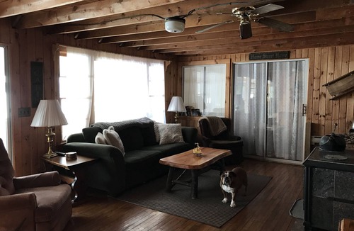 Fryeburg Cottage | Beachfront camp on Lovewell Pond