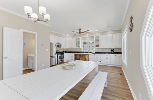 Chic's Beach House | Beachfront Chics Beach Home Garage