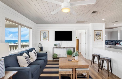 Southpointe House | Beachfront Classic | Pet Friendly | Fort Morgan