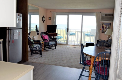 Ocean Park Condo | BEACHFRONT CONDO OLD ORCHARD BEACH MAINE