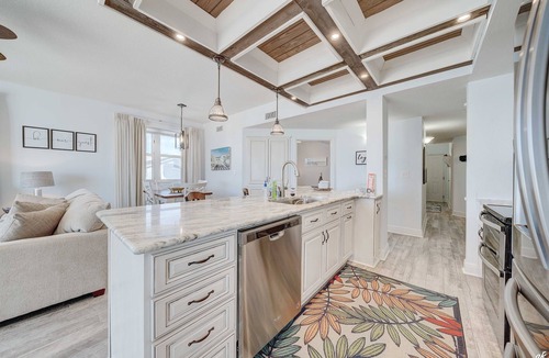 Miramar Beach Condo | Beachfront condo, low floor!