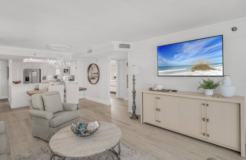 Sandestin Condo | Beachfront Coastal Luxury ~ Renovated