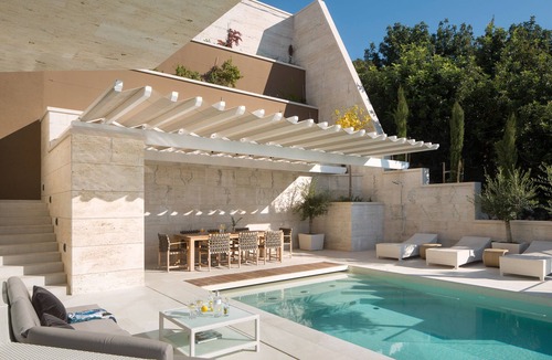 Stikovica Villa | Beachfront Comfort,Prestigious Location, Full experience,Professionally manadged