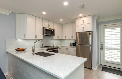 Corpus Christi Condo | Beachfront Condo with Incredible Views & Private Balconies