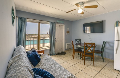 Wildwood Crest Condo | Beachfront Condo w/ Pool ~ 2 Mi to Boardwalk!