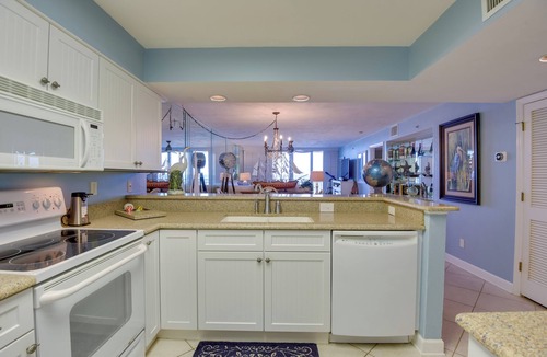 Ponce Inlet Condo | Beachfront Condo w/Pool Access in Ponce Inlet