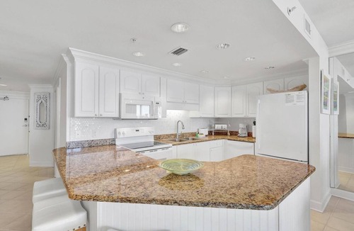 Orange Beach East House | Beachfront Condo w/View & Pool, Sleeps 8